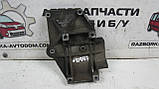 Кронштейн компресора кондиціонера VW Passat B5 (1997-2000) OE:028260885A, фото 3