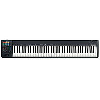 MIDI клавіатура ROLAND A-88MKII