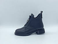 Шкіряні черевики. Маленькі розміри (33, 35).