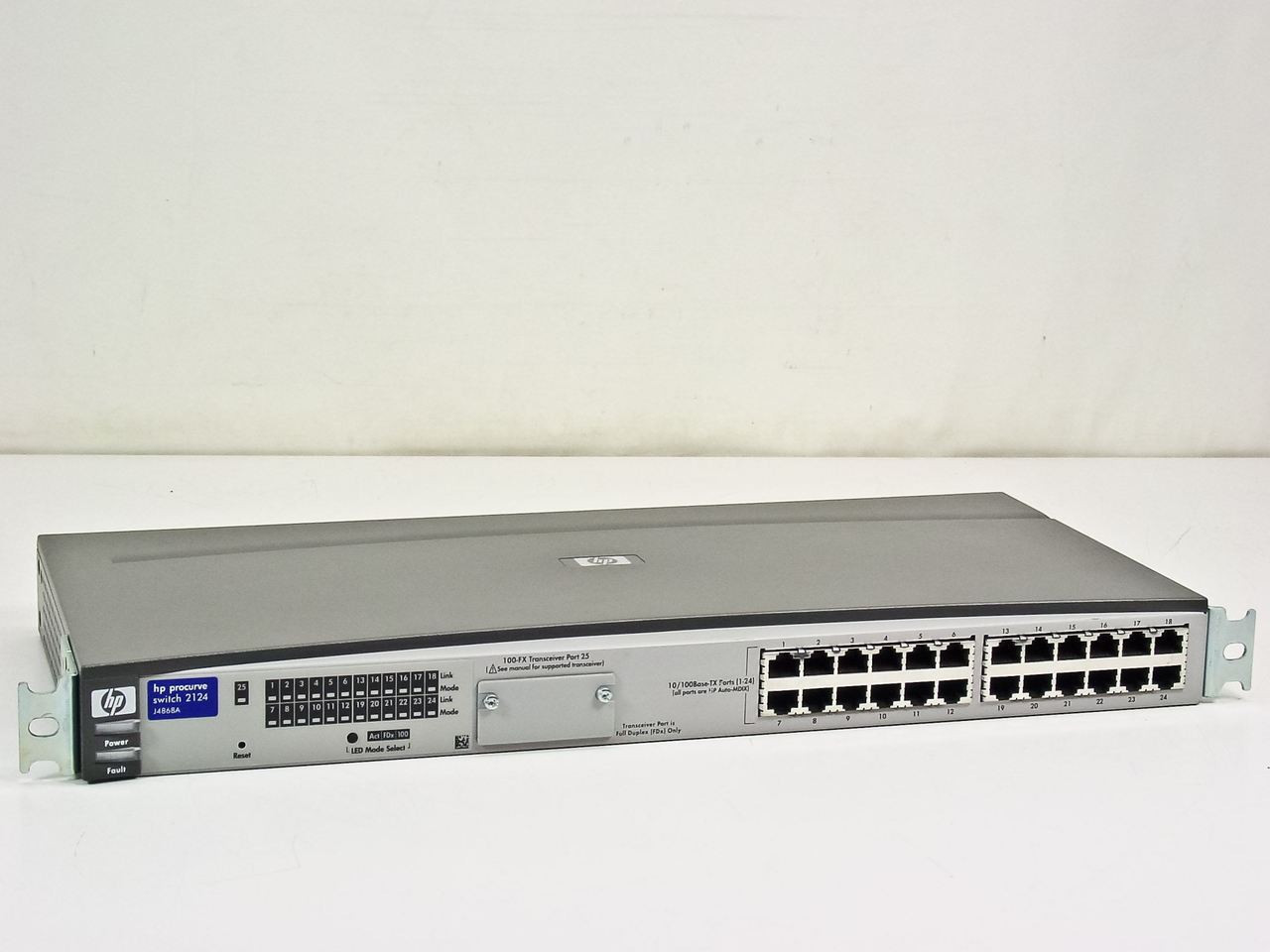 Комутатор HP ProCurve 2124-24G (J4868A) 24x10/100 Мбіт/с б/у