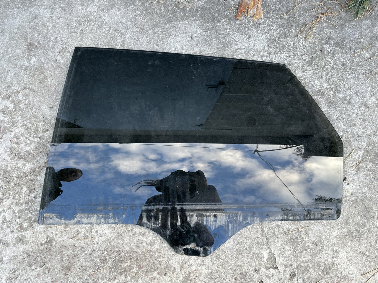 MK2 Скло дверей задньої лівої Ford Edge 2015-2018 дорест б/у оригінал