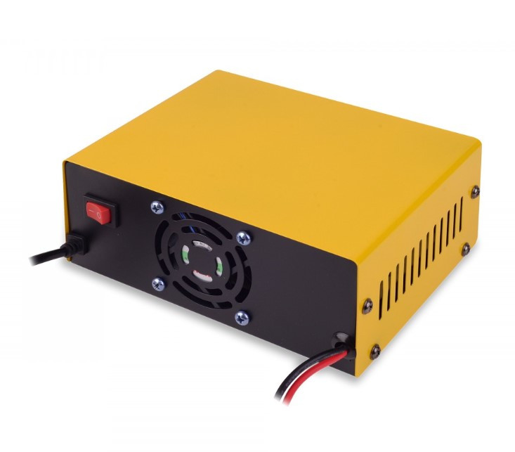 Зарядка для аккумулятора авто 6V/12V/24V VoltPolska, Зарядное ...