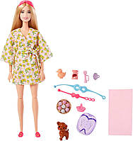 Ігровий набір лялька Барбі Спа салон Догляд за собою з улюбленцем Barbie Self-Care Doll Spa Day HKT90