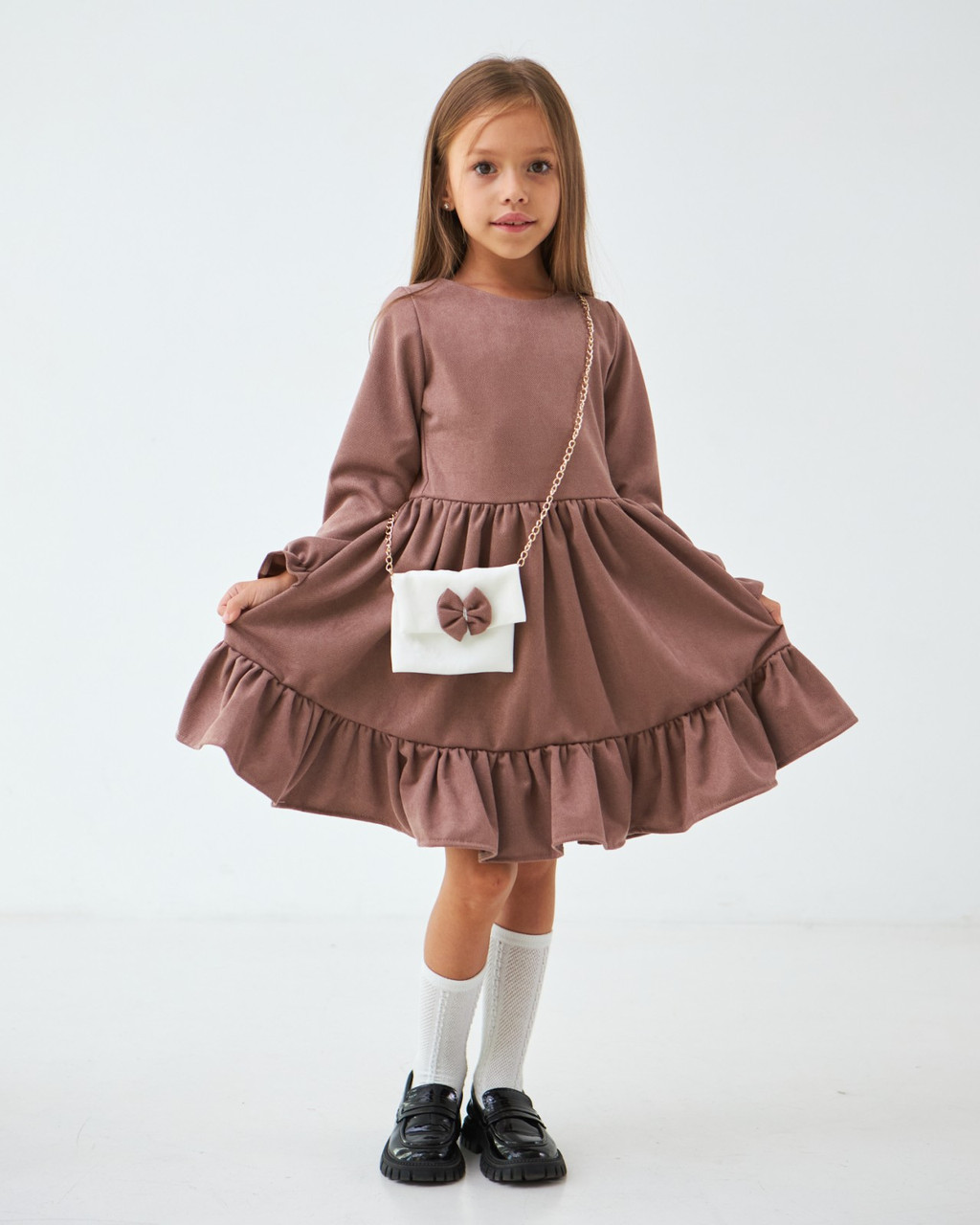 Замшеве дитяче плаття із сумочкою (104 розмір) коричневе