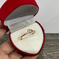 Оригинальный подарок девушке - кольцо "Нежное сердце и цирконы в золоте" ювелирный сплав в коробочке