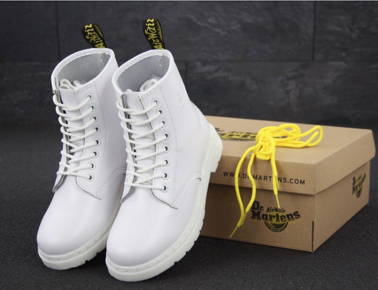 Жіночі черевики Dr Martens модель 1460 White демісезонні білі шкіряні Доктор Мартінс берці осінні