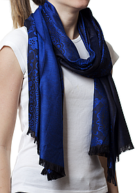 Палантин жіночий кашеміровий гарний на плечі і шию модний синього кольору з візерунком