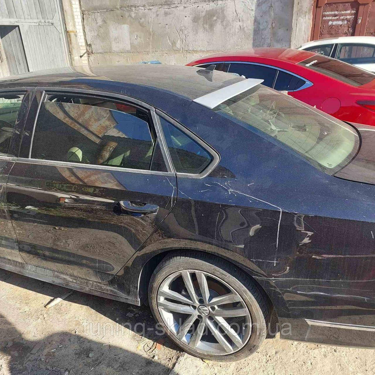 Спойлер на заднє скло Volkswagen Passat B7 USA козирок, фото 1