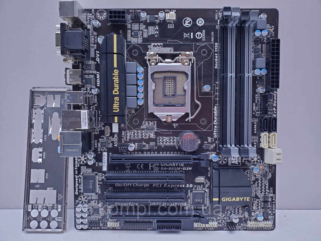 Материнська плата s1150 Gigabyte GA-B85M-D3H-A (Socket 1150,HDMI,DDR3,б/в)