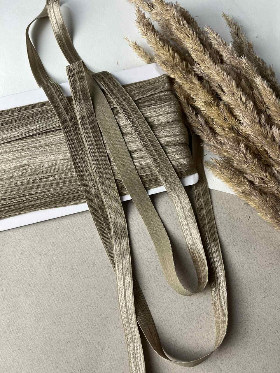 Стрейчева бейка резинка із блиском (пополамка), 15 мм, Нуга, фото 1