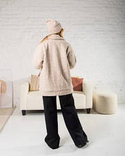 Жіноча укорочена шубка молочного кольору з еко-хутра з англійським коміром розміри від 44 до 54, фото 2