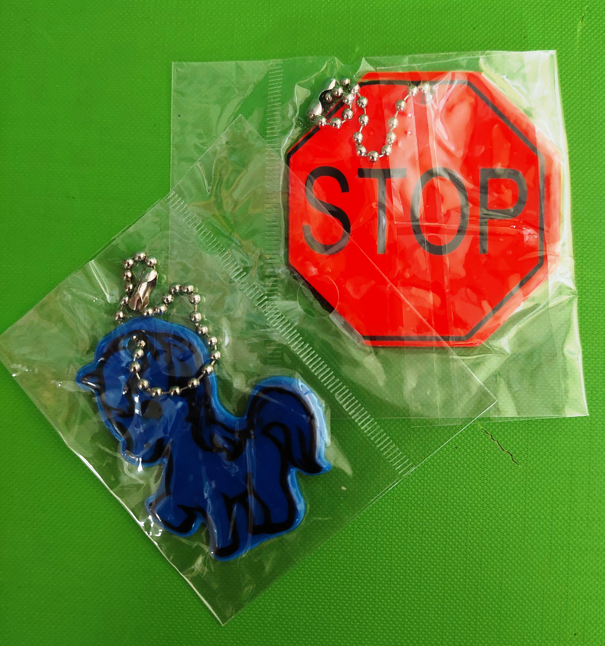 Брелок світловідбивний STOP (2822-2022-9) 4кольори Josef Otten