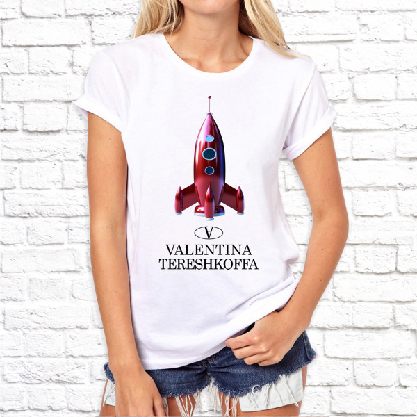 Прикольна жіноча футболка анти бренд Valentina Tereshkova