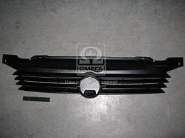 Решитка (миж фарами) VW T4 CARAVELLE -03 (вир-во TEMPEST) 051 0621 990 UA58