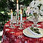 Скатертина на стіл новорічна  білі сніжинки на червоному, фото 2
