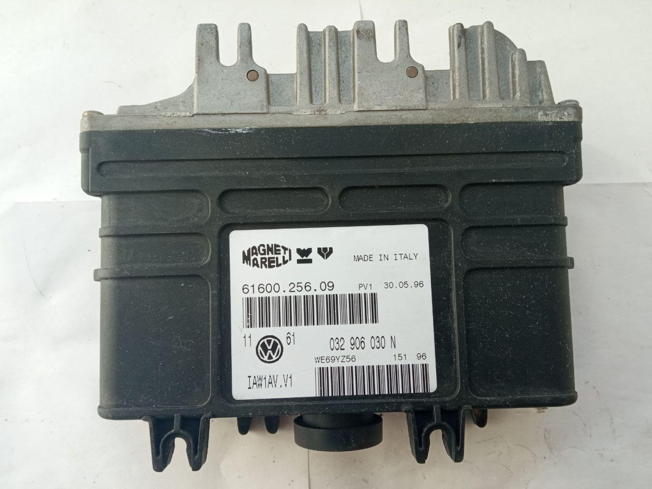 Електронний блок управління Volkswagen Golf III 032906030N / 032906030n / IAW1AV.V1 / 61600.256.09 / 6160025609 PV1, фото 1