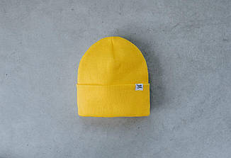 Шапка Staff yellow basic