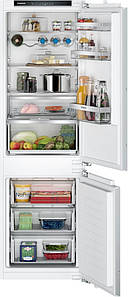 Холодильник з морозильною камерою Siemens KI86NVFE0