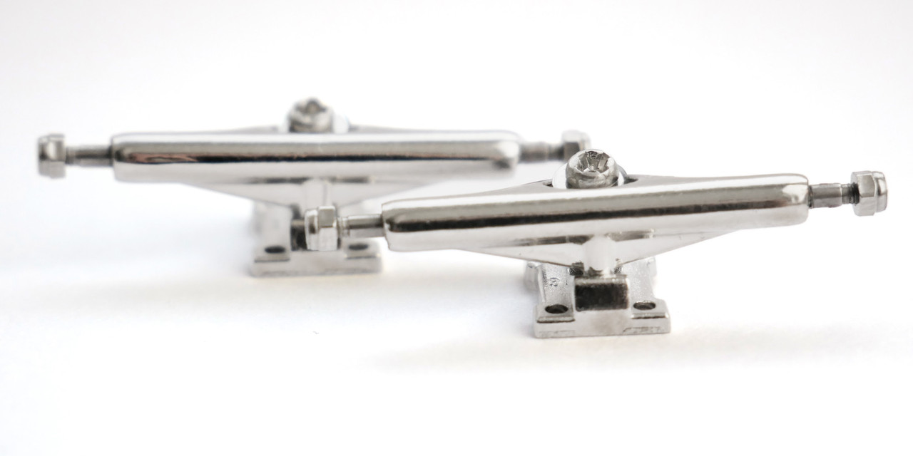 Підвіски для фінгерборда Just Skate FB V2 PRO Revers Kingpin Silver 34 мм, фото 1
