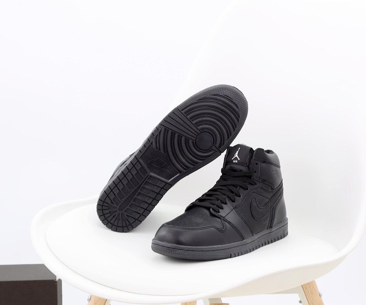 Зимові Чоловічі Кросівки Nike Air Jordan 1 Winter Black (Хутро) 42