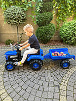 Синій трактор на педалях з причіпом DOLU