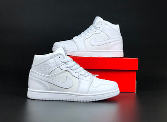 Зимові жіночі кросівки Nike Air Jordan 1 White Winter Fur Найк Джордан Ретро білі з хутром