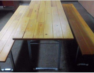 Оренда дерев'яних столів