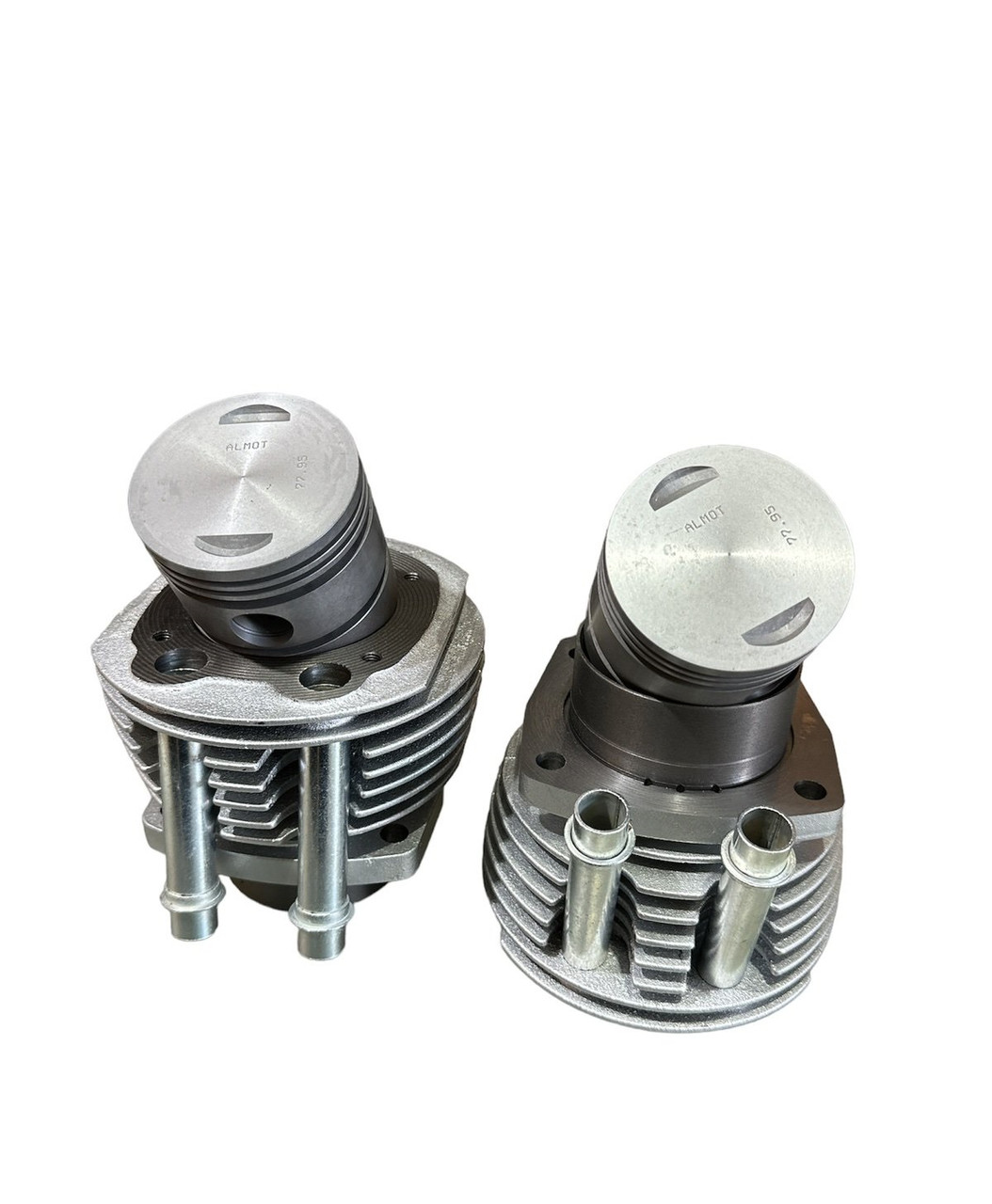 Циліндри Урал із поршнями Алмот комплект Польща