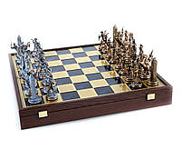 Шахматы с тематическими фигурами в деревянном подарочном футляре от греческой компании Manopoulos