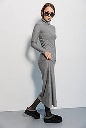 Довге плаття гольф із текстурного трикотажу