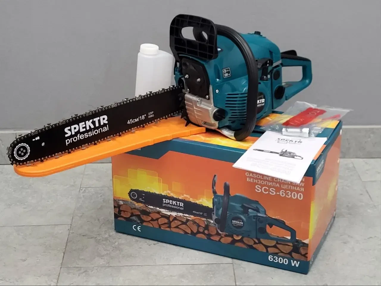Бензопила Spektr Professional SCS-6300