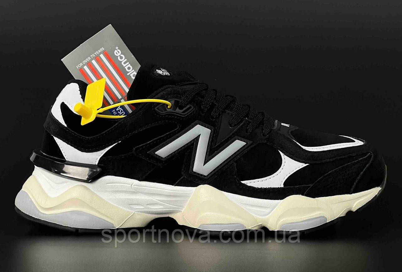 Жіночі підліткові кросівки зима на хутрі New Balance 9060 замша чорні з білим р 36-41