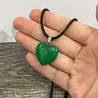 Кулон из натурального камня Хризопраз в форме сердечка на шнурке экошелк - оригинальный подарок девушке