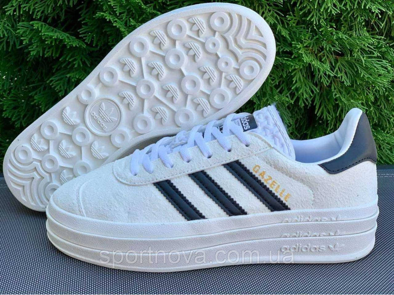 Жіночі кросівки на товстій підошві Adidas Gazzelle замшеві білі з темно-сірим р 37-40