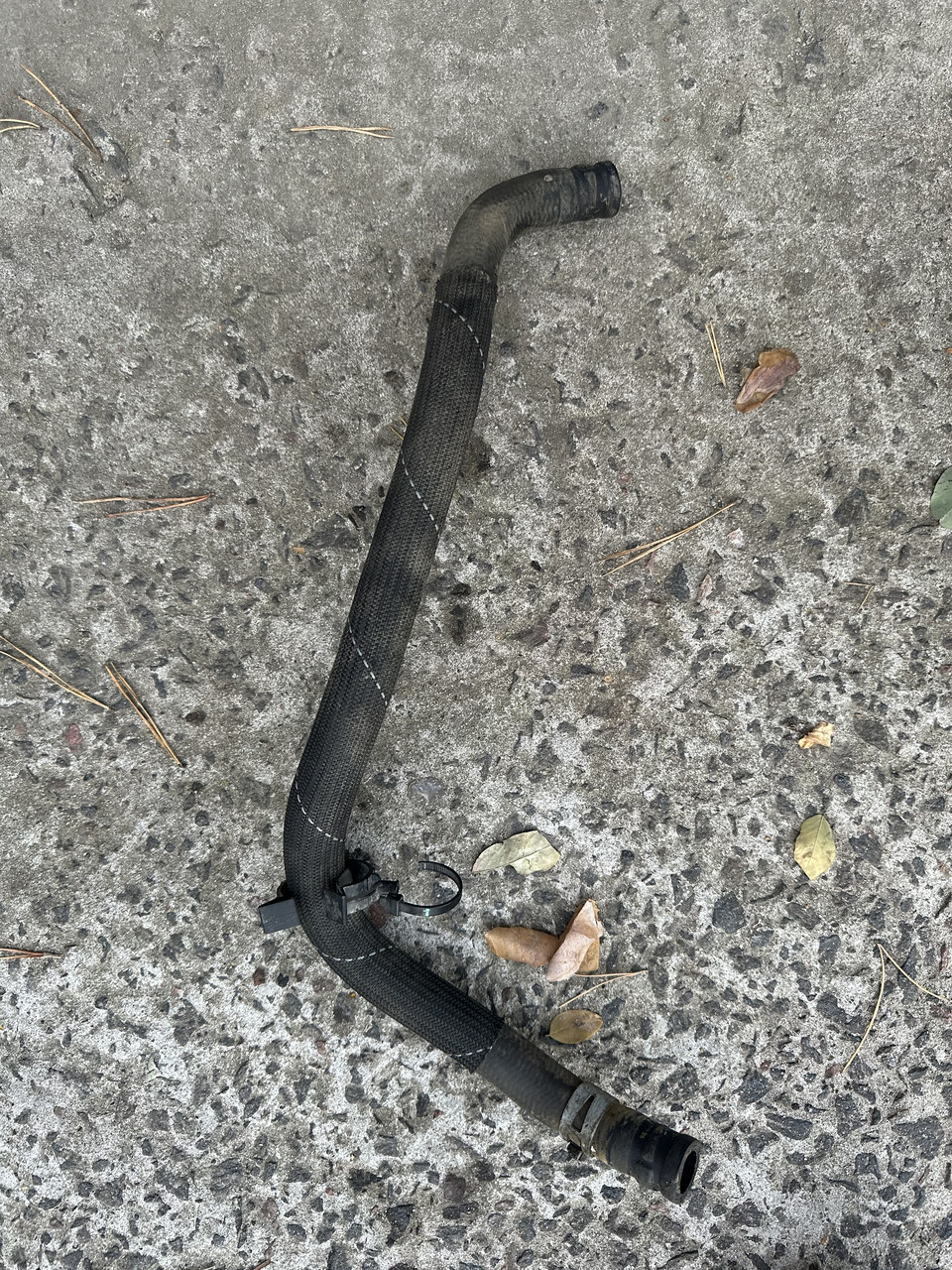 MK2 Патрубок системи охолодження Ford Edge 2.0 2015-2018 дорест б/у оригінал, фото 1