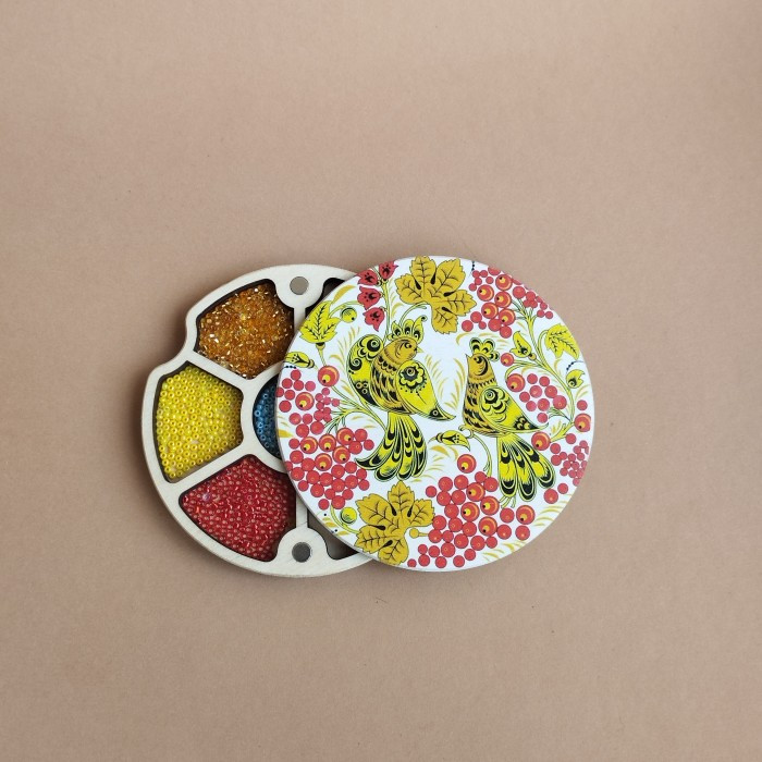 Круглий міні органайзер для бісеру Коробушка з кольоровим друком (060001), фото 1