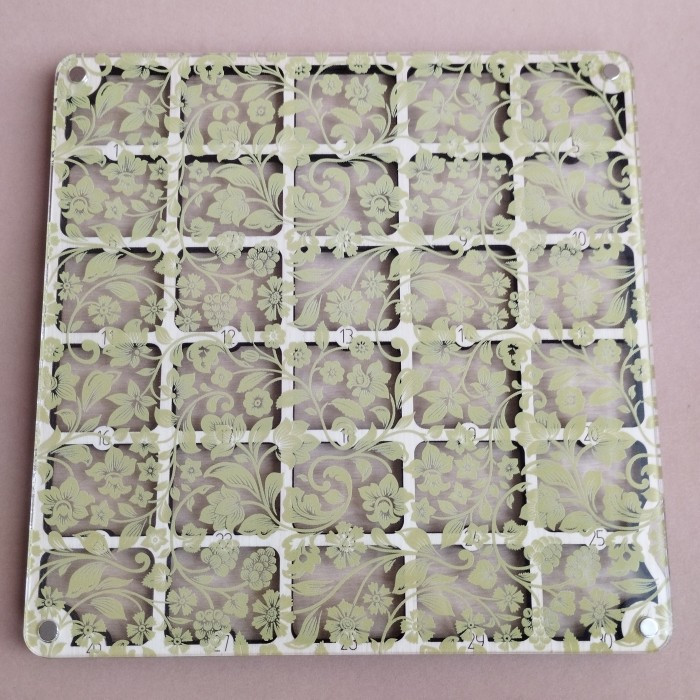 Дерев'яний органайзер для бісеру з прозорою кришкою на 30 комірок (060466), фото 1