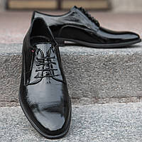 Лаковане чоловіче взуття. Чорні туфлі Ікос 472