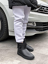 Зимові Жіночі Черевики UGG Classic Mini Bailey Button Leather Black / УГГ Класік Міні Бейлі Баттон Чорні, фото 4