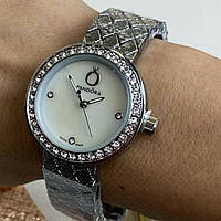 Модные женские наручные часы на руку ,часы для девушки серебристый