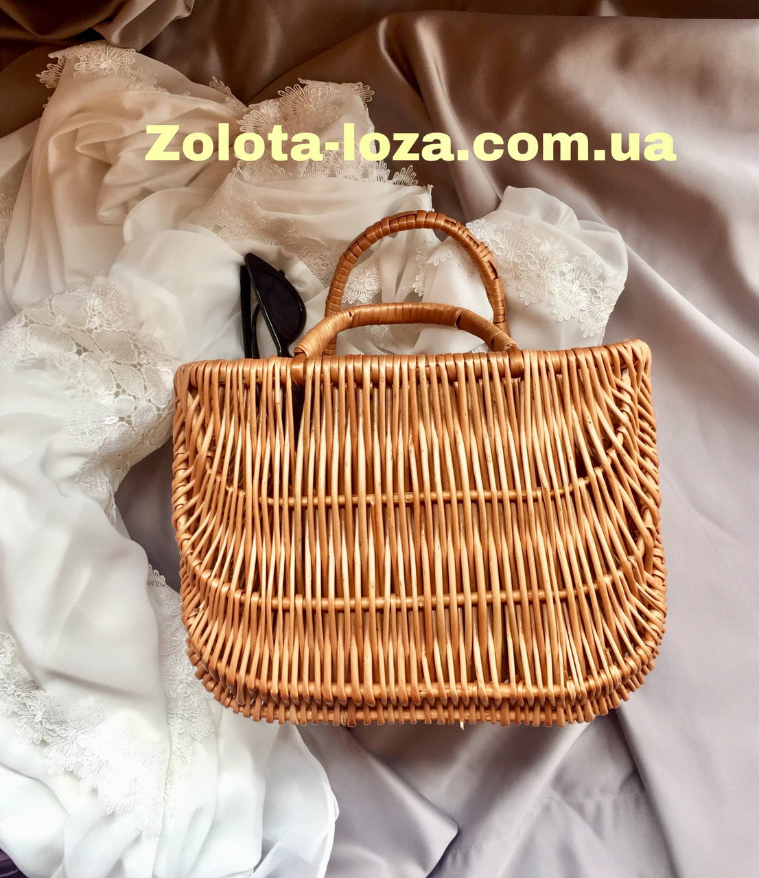 

Сумка плетеная из натуральной лозы 31х16х21 см. Арт: D3326