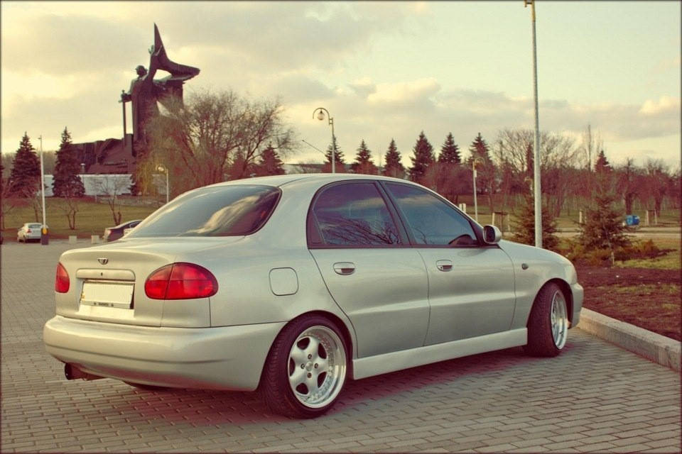 

Накладки на пороги Daewoo Lanos "Miller", Деу Ланос Тюнинг