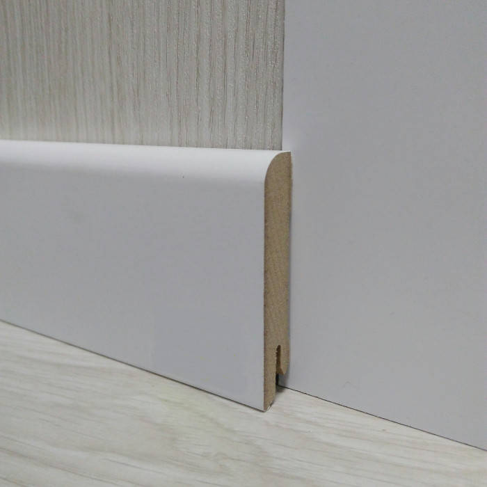 

Плинтус белый напольный МДФ прямой 15х70х2400мм, ламинированный