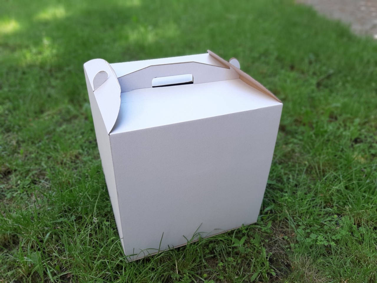 

Коробка для торта без окна 45х45х45