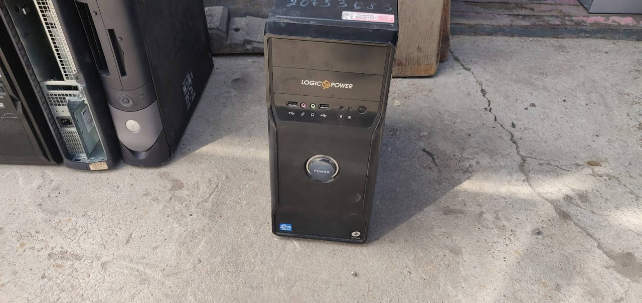 

Брендовый корпус LogicPower ATX № 22280401