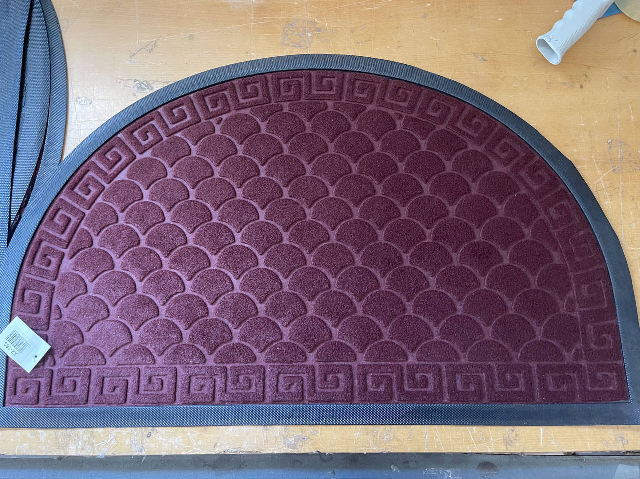 

Коврик резиновый входной полукруглый 80*50 см