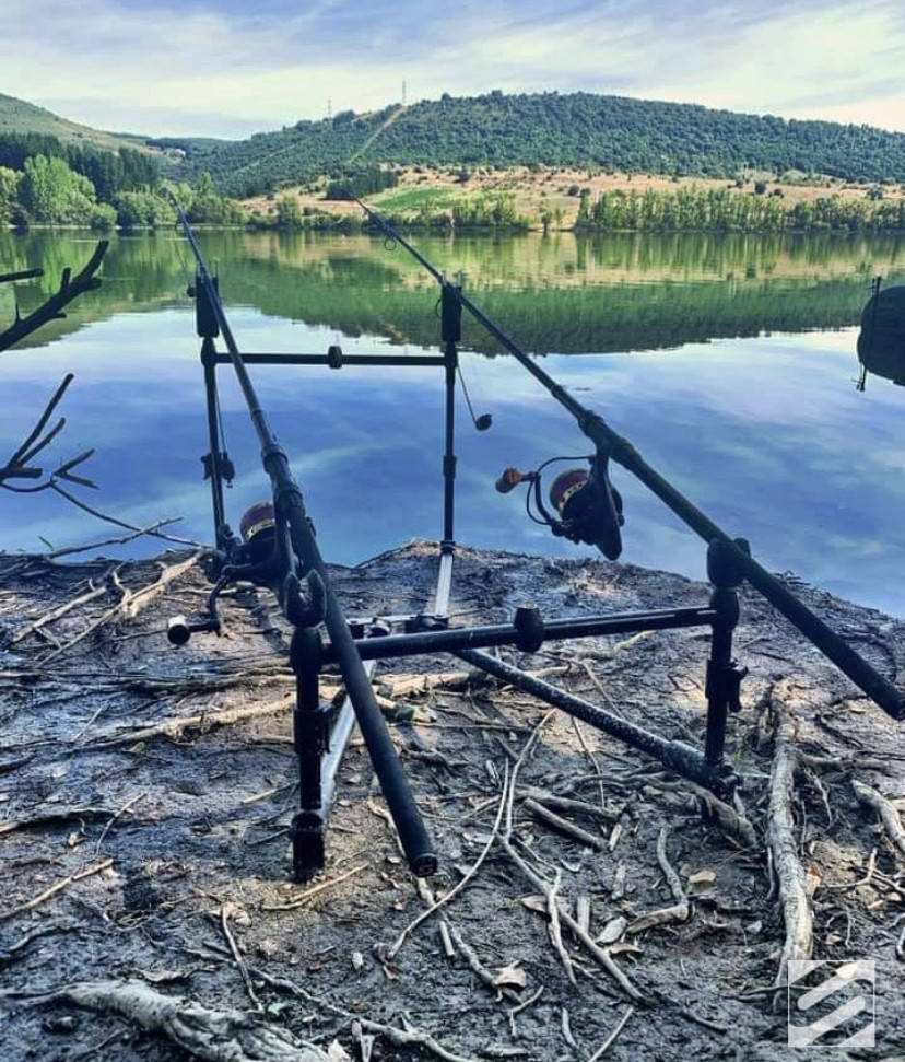 

Подставка для 3 удилищ Sonik SKS Black Rod Pod