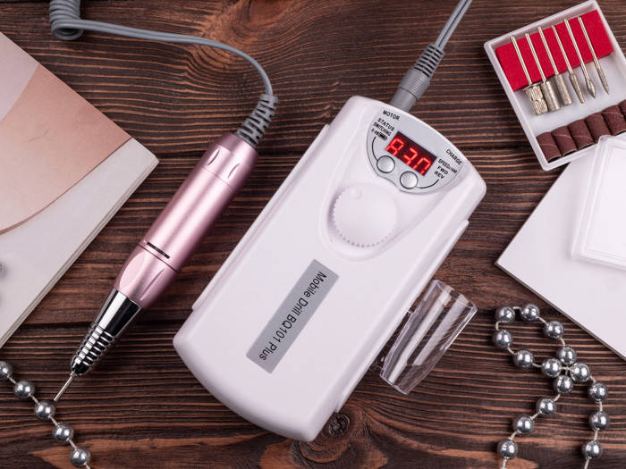 

Фрезер для маникюра Mobile Drill BQ-101 WHITE, 45 Вт 30000 об., Белый