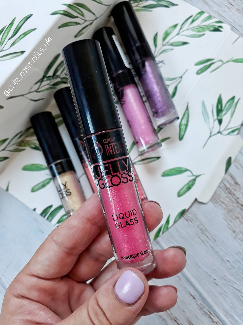 

Блeск для губ Jelly Gloss Colour Intense, 6 мл 05