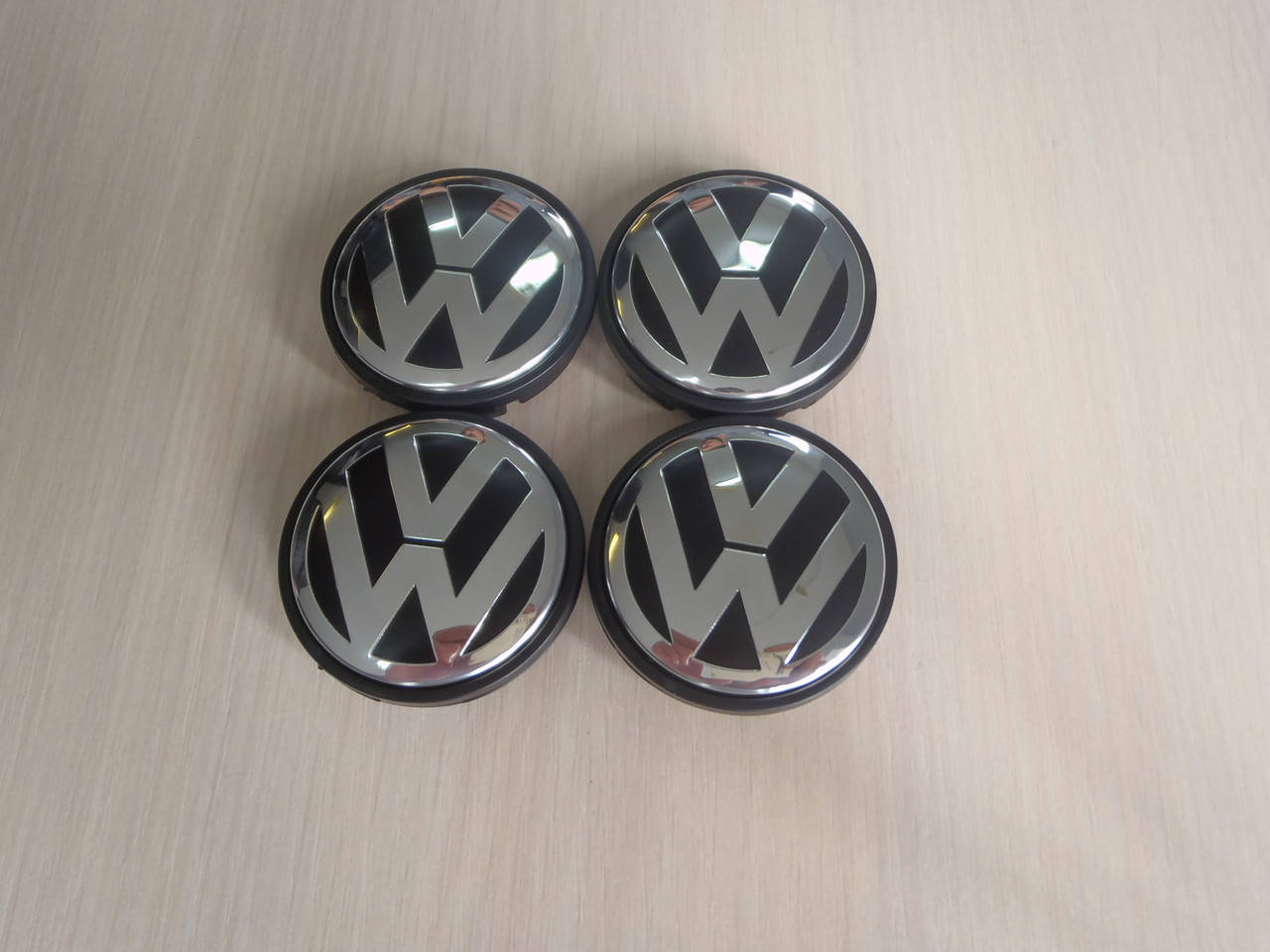 

Колпачки заглушки на литые диски Volkswagen/Фольцваген 1J0 601 171 56/52/7 мм.VW